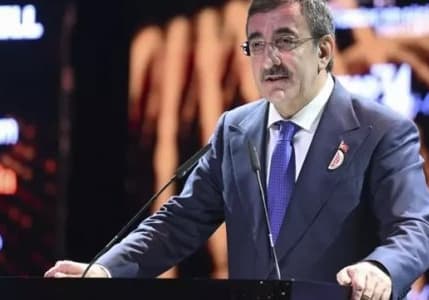 Cumhurbaşkanı Yardımcısı Yılmaz: Enflasyonu düşürmeye odaklanmış durumdayız