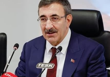 Cumhurbaşkanı Yardımcısı Yılmaz: Esnaf temel direklerden biri olacak