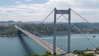 Cumhurbaşkanlığı Ofisi’nden “köprü ve otoyollar satılıyor” iddiasına yanıt