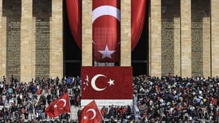 Cumhuriyet 102 yaşında: 29 Ekim Cumhuriyet Bayramımız kutlu olsun!