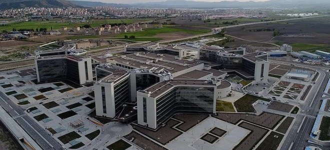 Bloomberg: Türkiye mega projeleri için Körfez yatırımı istiyor