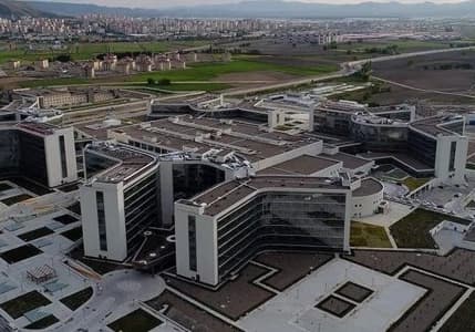 Bloomberg: Türkiye mega projeleri için Körfez yatırımı istiyor