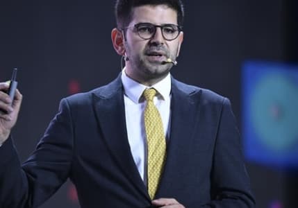 Dağlıoğlu: İlk 9 ayda en çok finans alanında yatırım çektik