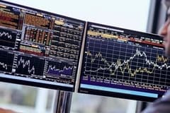 Davranışsal finans nedir? Geleneksel finans teorileriyle arasındaki farklar nelerdir?