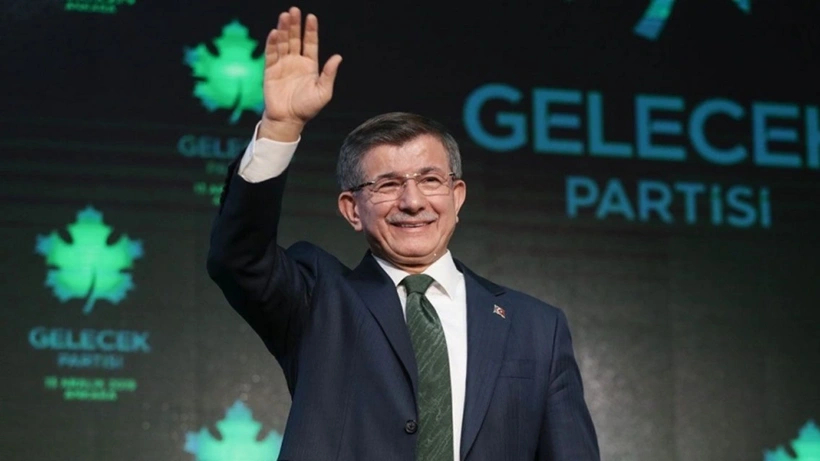Davutoğlu siyaseti bıraktı: Gelecek Partisi feshedildi