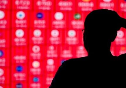 DeepSeek piyasaları sarstı: Teknoloji hisselerinde "Kara Pazartesi" yaşanıyor