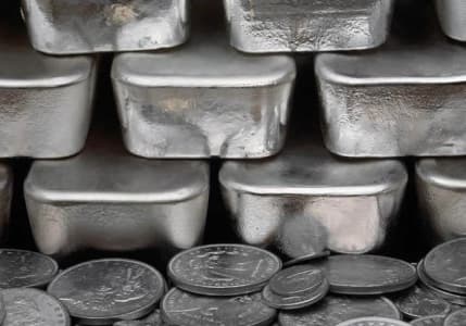 Değerli metal fiyatları ticaret iyimserlikleriyle düştü