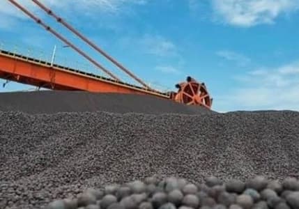 Demir cevheri 5 ayın en düşük seviyesine geriledi