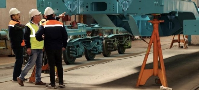 Demir yoluna askeri güç: Altay ve Kirpi artık raylardan gidecek