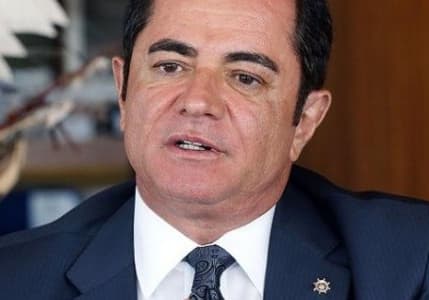 DenizBank’ta bayrak değişimi: Hakan Ateş, genel müdürlüğü bıraktı