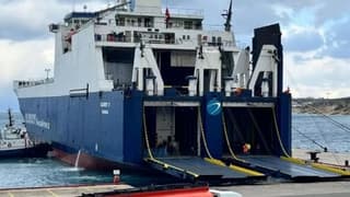 Deprem bölgesine yardım için İzmir'den Ro-Ro gemisi yola çıktı