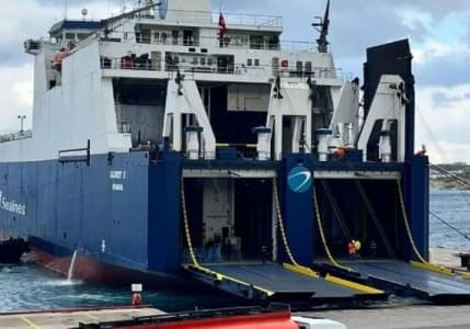 Deprem bölgesine yardım için İzmir'den Ro-Ro gemisi yola çıktı