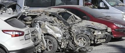 Depremzedeler 'ağır hasarlı araçlarını' nakit ihtiyaçları için satışa çıkardı