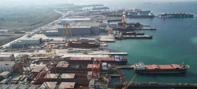 Desan Malezya'da tersane projesi için anlaşma imzaladı