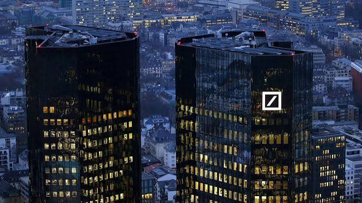 Deutsche Bank: Küresel ekonomide riskler artıyor