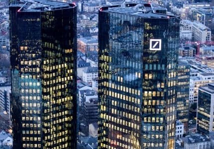 Deutsche Bank, Ukrayna-Rusya savaşının gölgesinde ilk çeyrekte karını büyüttü