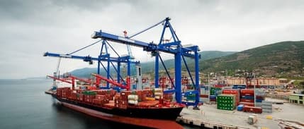 Dış ticaret açığı Kasım’da azaldı.