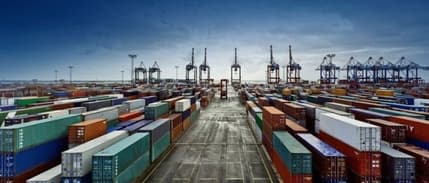 Dış ticaret açığı Mart'ta geriledi