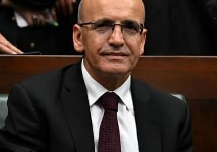 “Dış ticaret açığında iyileşme 8 aydır devam ediyor”