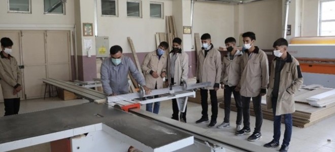 Diyarbakır’da liseler fabrika gibi çalıştı: 3 yılda 459 milyon lira ciro!