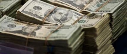 Dolar 3,5 ayın en düşük seviyesini gördü