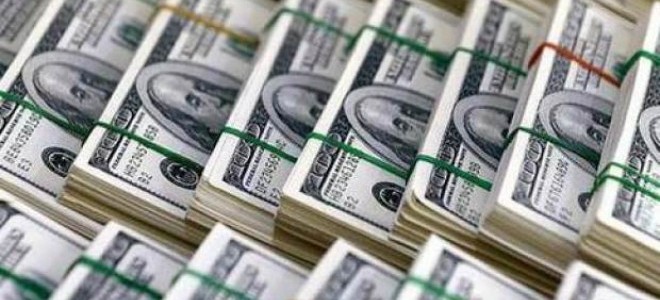 Dolar 4,80'i Zorluyor