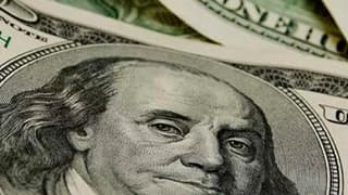 Dolar 4 TL'nin Üzerinde Seyrediyor