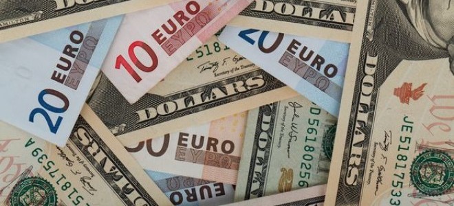Dolar ve Euro Rekor Seviyede