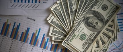 Dolar 5,70 seviyesini test etti