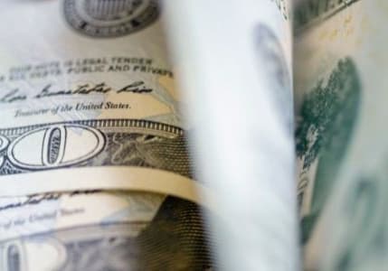 Dolar, aşağı yönlü seyrine devam ediyor