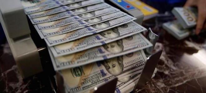 Dolar Dün Gece 3.8081 Lirayı Gördü!