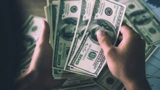 Yabancı bankaların dolar/TL’de son tahminleri ne yönde oldu?