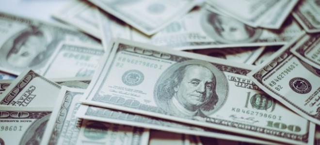 Dolar/TL haftanın son gününde aşağı yönlü