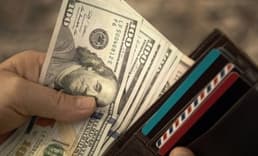 Dolar kuru son 4 ayın en düşük seviyesini gördü