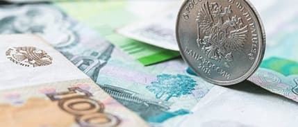 Dolar, ruble karşısında 2 yılın en düşük seviyesine indi