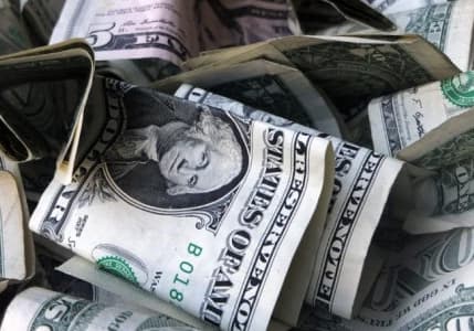 Dolar son 12 yılın en kötü aylık performansını sergiliyor