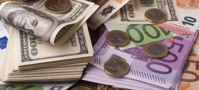 Dolar ve euro 3 ayın zirvesine ulaştı