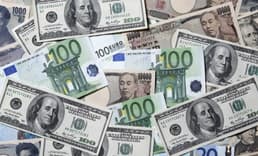 Dolar ve euro FED öncesi rekor tazeledi