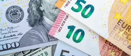 Dolar ve euro rekor kırmaya devam ediyor