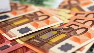 Dolardan sonra Euro/TL'den de tarihi rekor