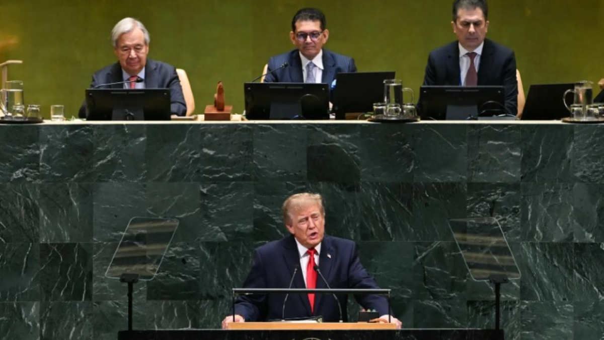 Donald Trump'tan İran'la anlaşma mesajı