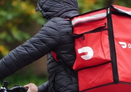 DoorDash, en büyük rakibini satın alıyor