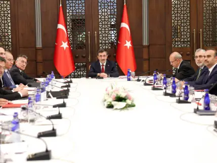 Dört saatlik EKK toplantısı sonrası fon açıklaması