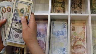 Döviz dönüşümlü KKM bakiyesi 200 milyon dolara geriledi