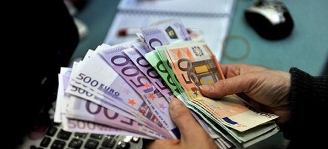 Döviz kurlarında günün ilk rakamları