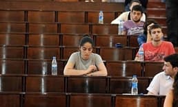 Döviz kurlarındaki artış dil sınavlarına girmeyi de zorlaştırdı: Başvuru ücreti 5 bin liraya kadar çıktı