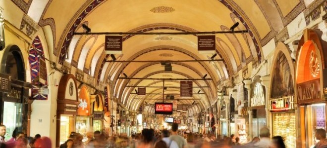 Dövizdeki Düşüş Kapalıçarşı ve Tahtakale'yi Hareketlendirdi 