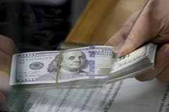 Dövize ilgi yeniden arttı: Mevduatlarda 2,1 milyar dolarlık artış yaşandı