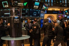 Dow Jones ve Nasdaq yeni güne düşüşle başladı