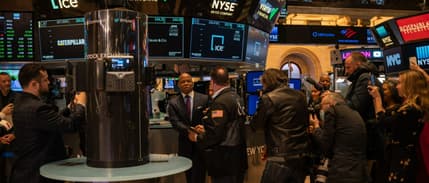 Dow Jones ve Nasdaq yeni güne düşüşle başladı